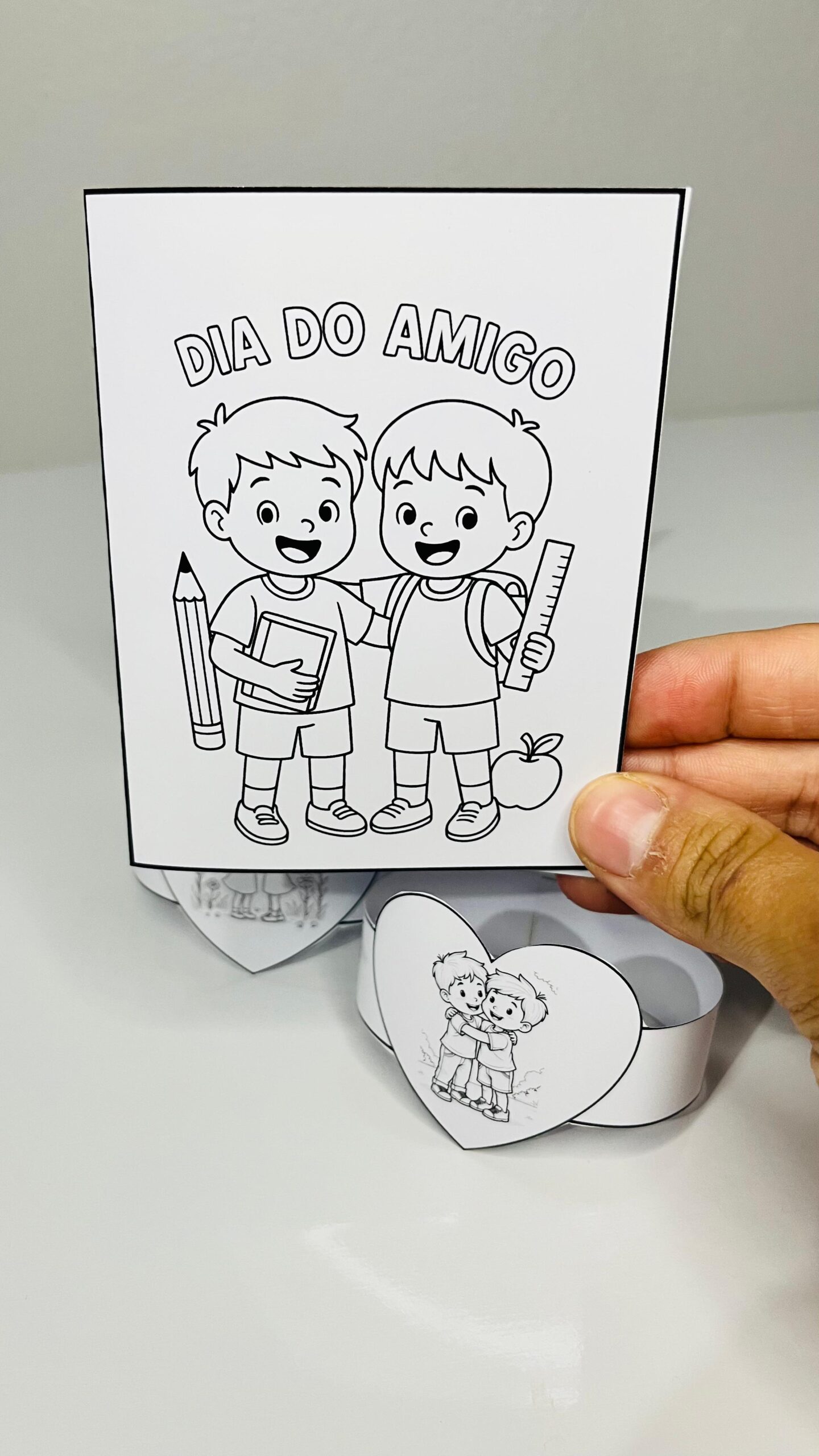 Cartão dia do amigo – PDF para Imprimir | Educação Infantil e Anos Iniciais — amostra 1: Sobre o CARTÃO DIA DO AMIGO Cartão dia do amigo – PDF para Imprimir | Educação Infantil e Anos Iniciais — amostra 1: Sobre o CARTÃO DIA DO AMIGO