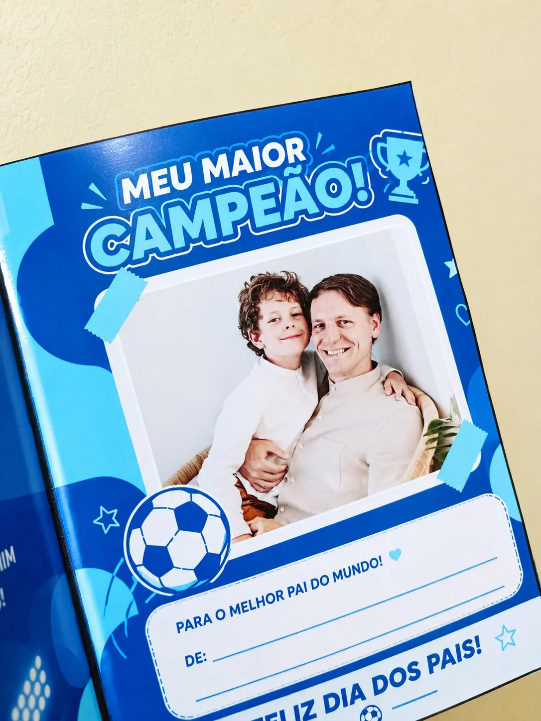 Cartão Editável Meu Maior Campeão – Dia dos Pais — amostra 2: O Cartão Editável Meu Maior Campeão é uma homenagem criativa…