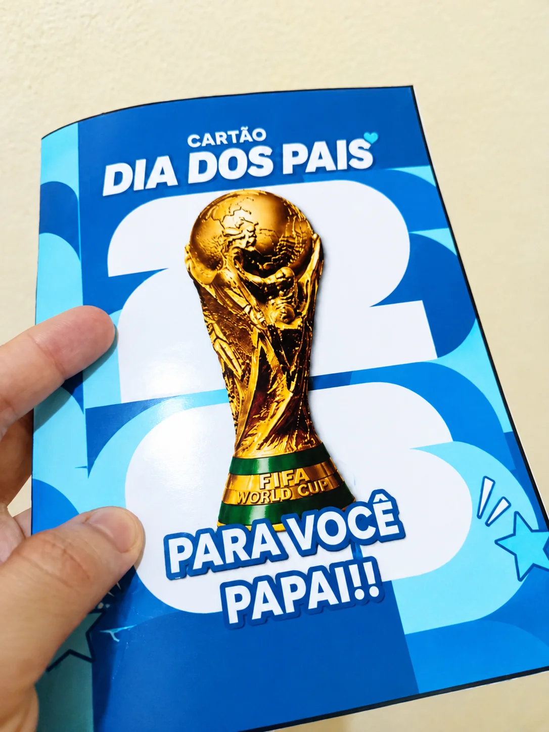 Cartão Editável Meu Maior Campeão – Dia dos Pais — amostra 3: O Cartão Editável Meu Maior Campeão é uma homenagem criativa…