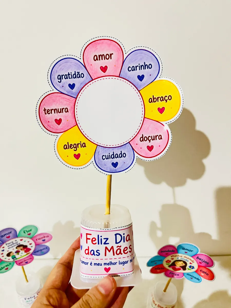 Cartão Flor Dia das Mães - Recurso Pedagógico Alfabetização — amostra 6: Uma lembrancinha que é um carinho para as Mamães…