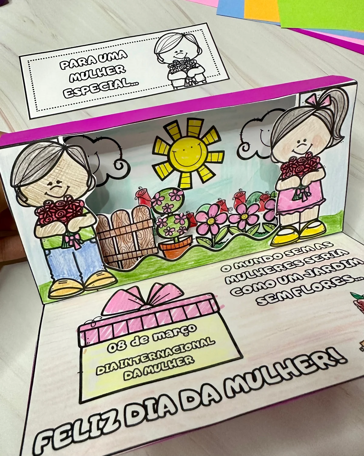 Cartão Jardim 3D Dia da Mulher: Lembrancinha Interativa para Colorir — amostra 3: Surpreenda no Dia da Mulher com o Cartão…