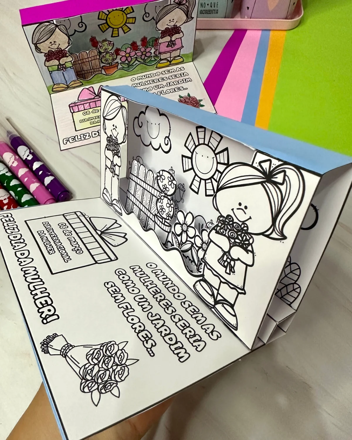 Cartão Jardim 3D para trabalhar o tema Dia Internacional das Mulheres — amostra 5: Arquivo para colorir, estimula a… Cartão Jardim 3D para trabalhar o tema Dia Internacional das Mulheres — amostra 5: Arquivo para colorir, estimula a…