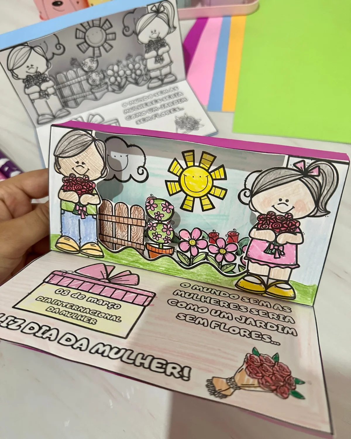 Cartão Jardim 3D para trabalhar o tema Dia Internacional das Mulheres — amostra 7: Arquivo para colorir, estimula a… Cartão Jardim 3D para trabalhar o tema Dia Internacional das Mulheres — amostra 7: Arquivo para colorir, estimula a…
