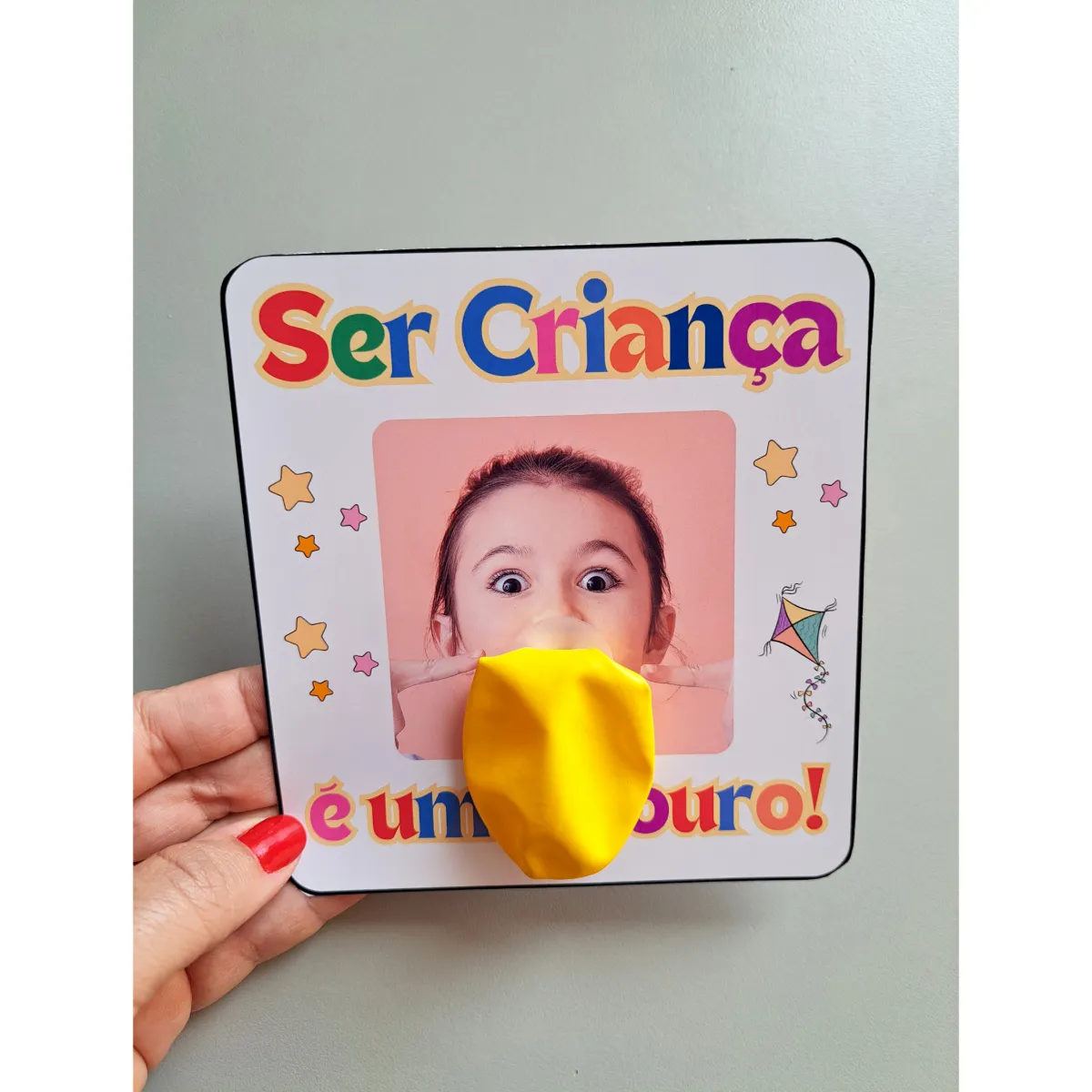 💥 CARTÃOZINHO — SER CRIANÇA É UM ESTOURO! 🎈 — amostra 3: Uma lembrancinha divertida, alegre e cheia de carinho para…