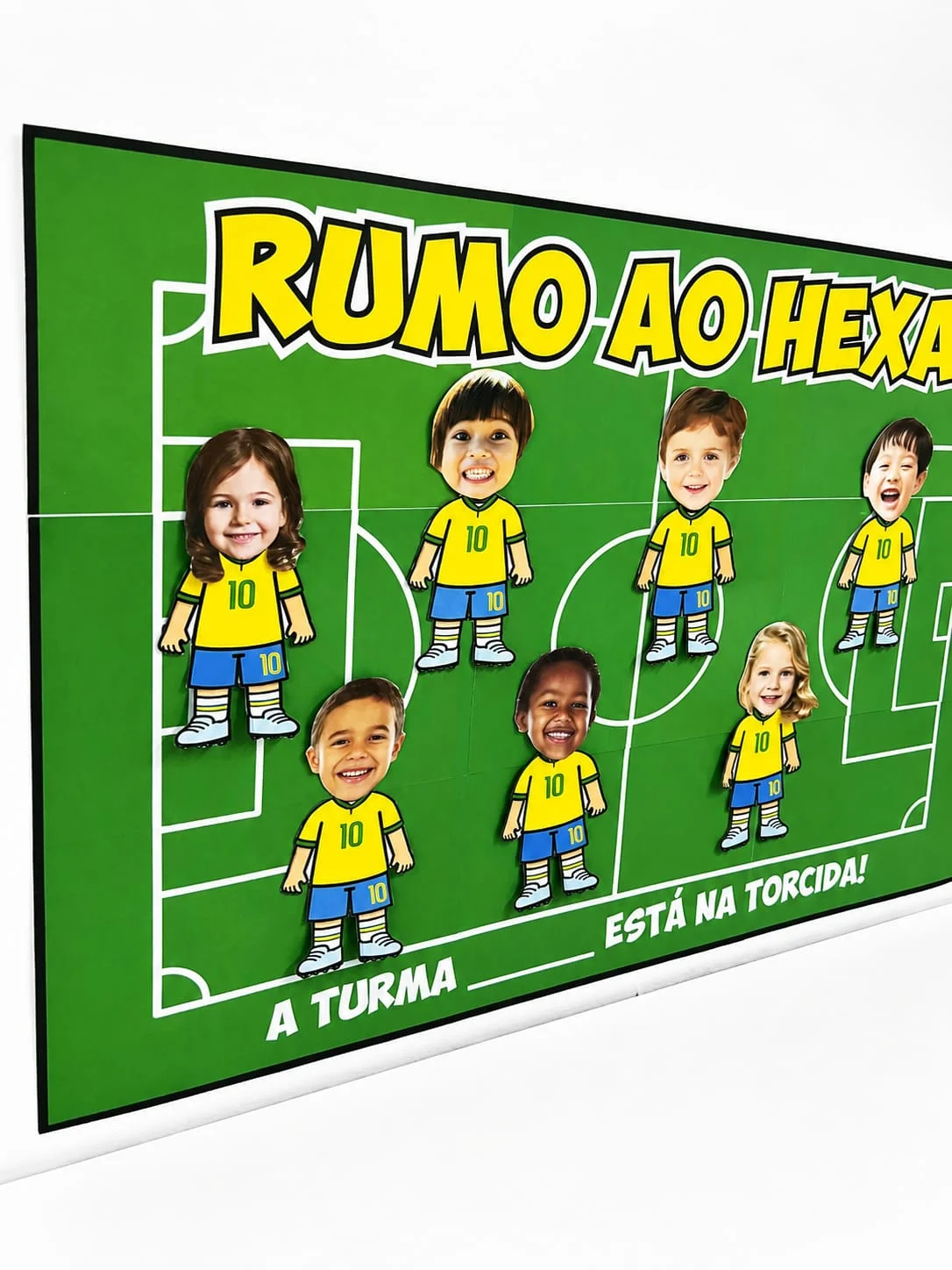 Cartaz Colaborativo Copa 2026 – Material Pedagógico — amostra 4: Transforme sua sala em um verdadeiro campo de futebol com…