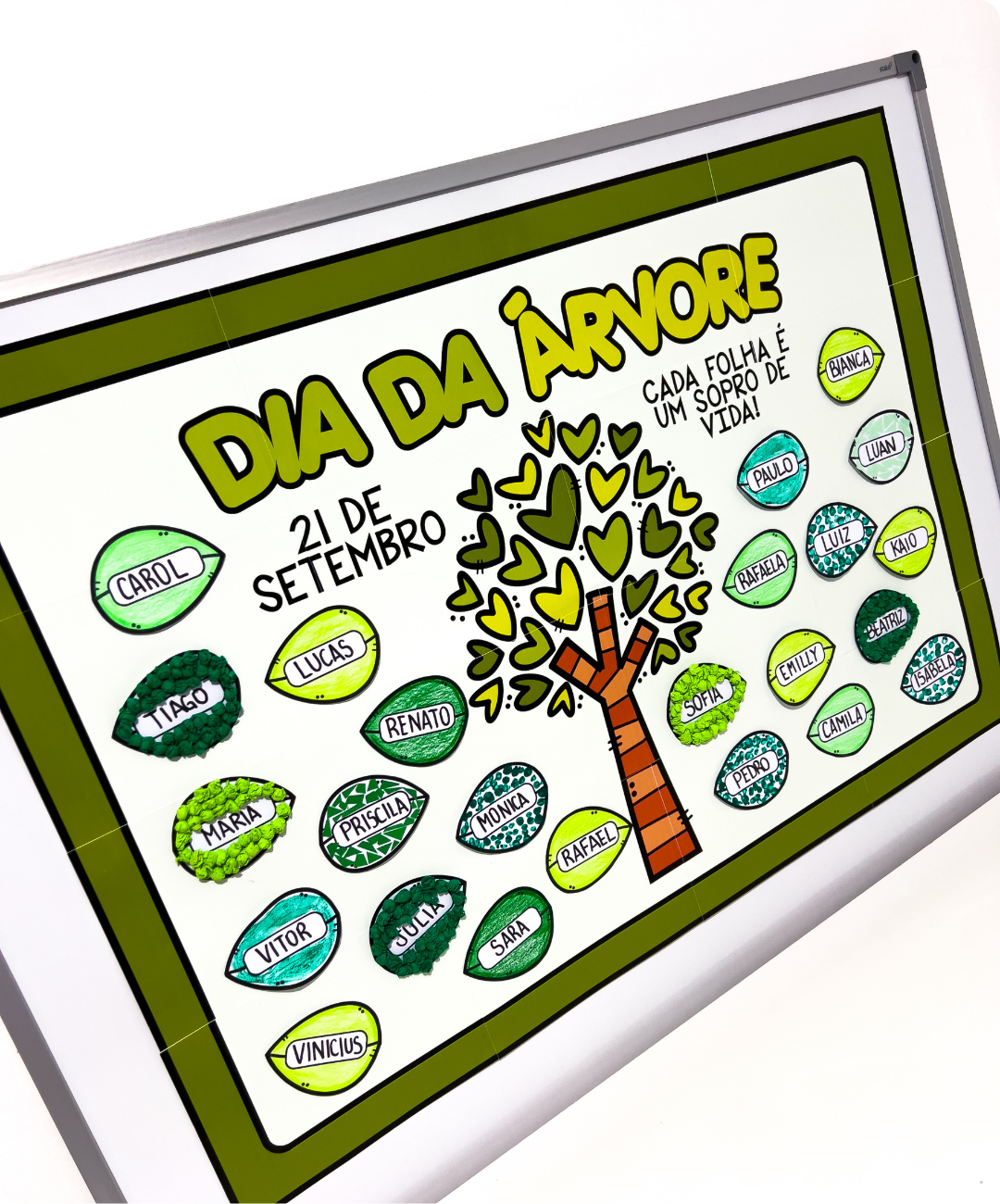 Cartaz de árvore para imprimir — atividade colaborativa — amostra 3: O que o material oferece