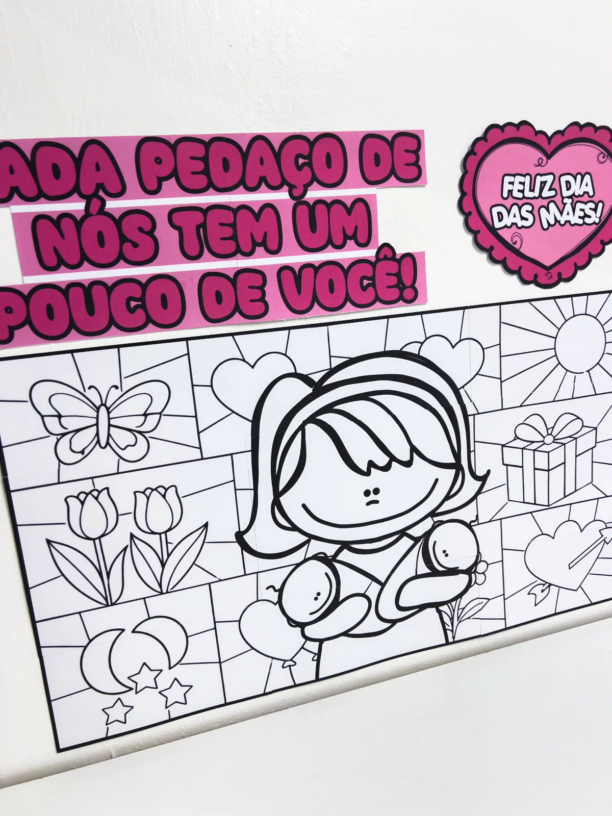 Cartaz Dia das Mães Pintura Colaborativa – Painel Coletivo para Imprimir (Educação Infantil) — amostra 1: O Cartaz Pintura…