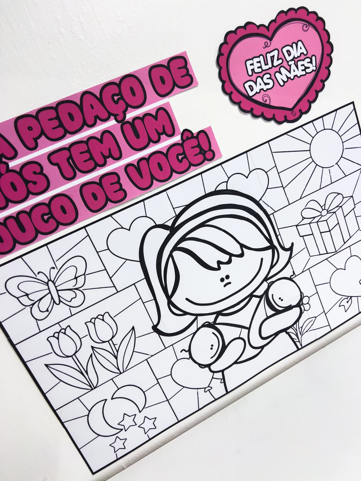 Cartaz Dia das Mães Pintura Colaborativa – Painel Coletivo para Imprimir (Educação Infantil) — amostra 4: O Cartaz Pintura…