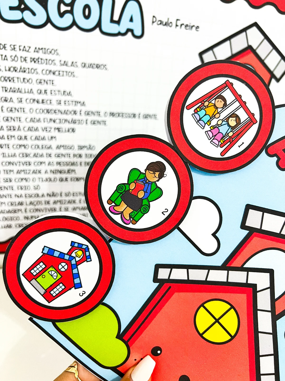 Cartaz + Luva Poema “A Escola” | Atividade de Leitura Interativa Educação Infantil — amostra 2: O Cartaz e Luva Poema: A…