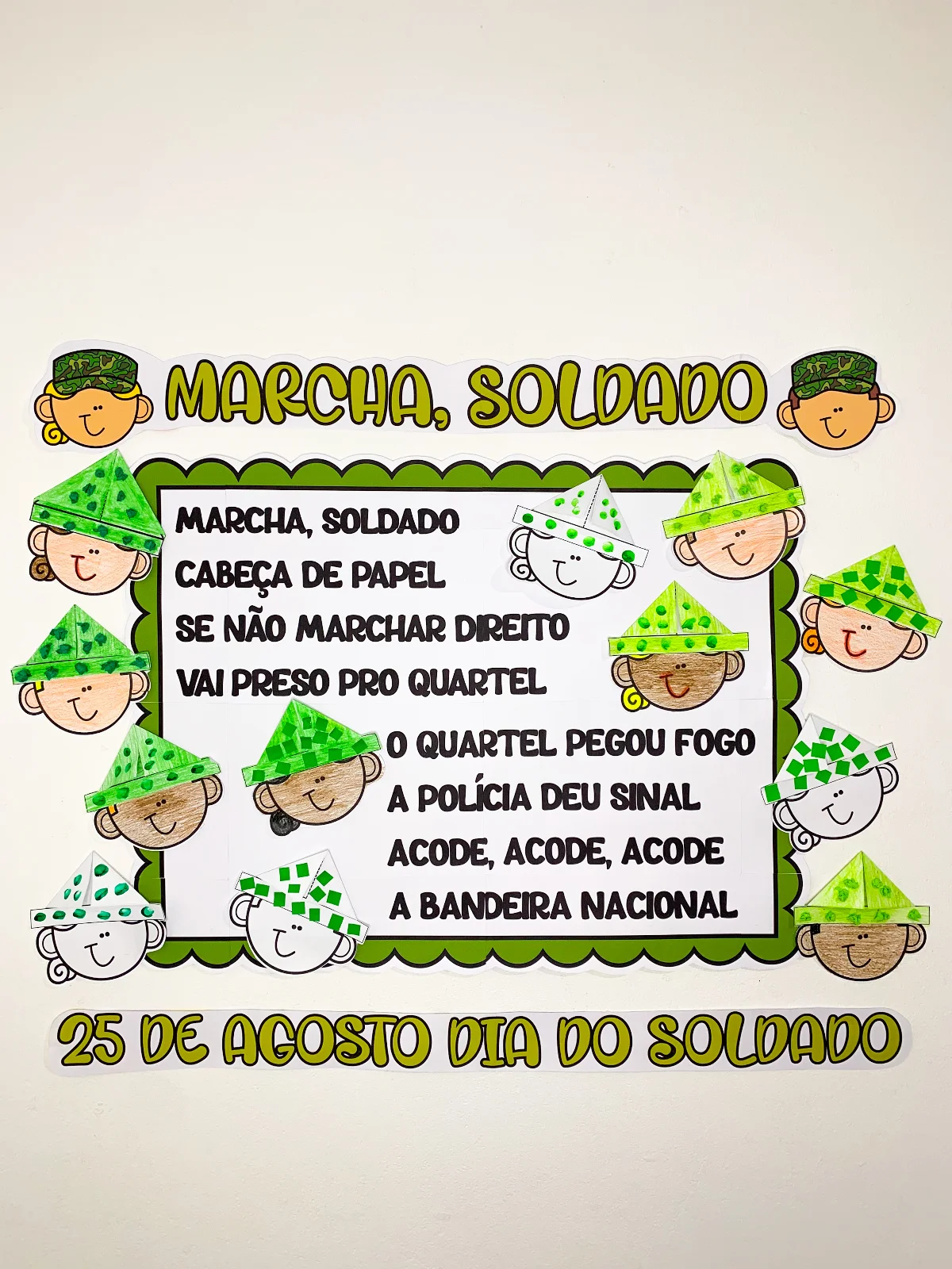 Cartaz Marcha Soldado - Dia do Soldado – PDF para Imprimir — capa do material