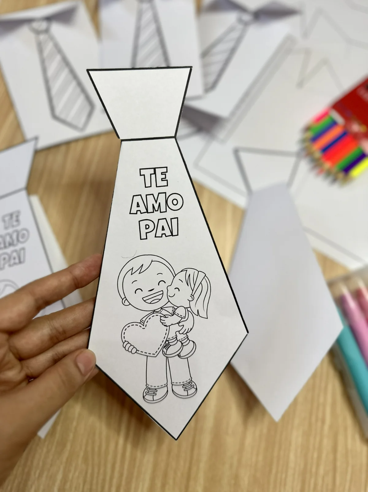 Cartões – Dia dos Pais – PDF para Imprimir — amostra 4: Torne o Dia dos Pais ainda mais especial com este recurso criativo…