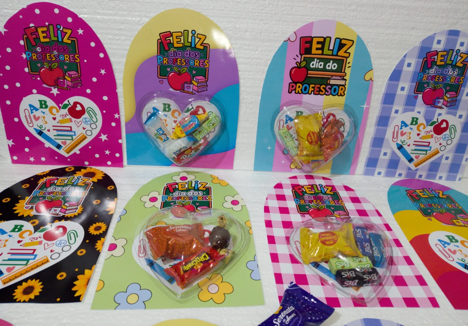 CARTÕES DIA DOS PROFESSORES PARA IMPRIMIR — Datas comemorativas para Todas as séries: 8 cartões para o Dia dos Professores,…