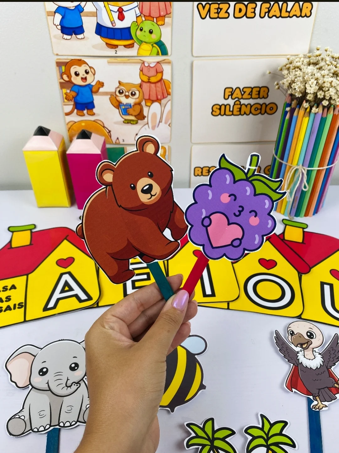 Casa das Vogais um recurso lúdico para educação e alfabetização! — amostra 3: 🏡✨ CASA DAS VOGAIS ✨🏡 Um recurso lúdico e…