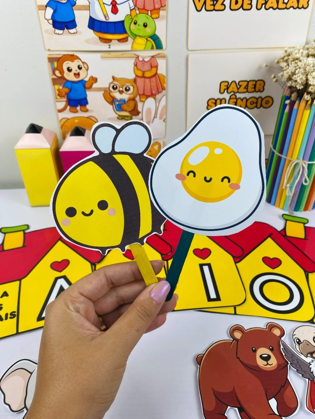 Casa das Vogais um recurso lúdico para educação e alfabetização! — amostra 4: 🏡✨ CASA DAS VOGAIS ✨🏡 Um recurso lúdico e…