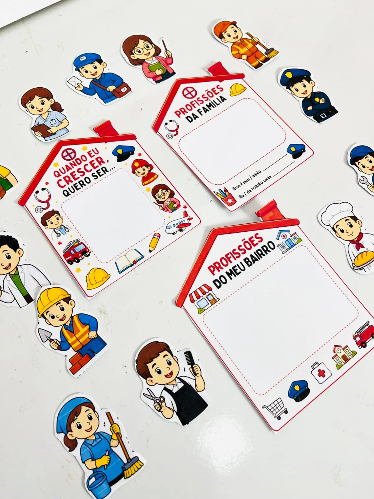Casinha das Profissões – Recurso Interativo — amostra 1: Sobre o Casinha das Profissões – Recurso Interativo Casinha das Profissões – Recurso Interativo — amostra 1: Sobre o Casinha das Profissões – Recurso Interativo