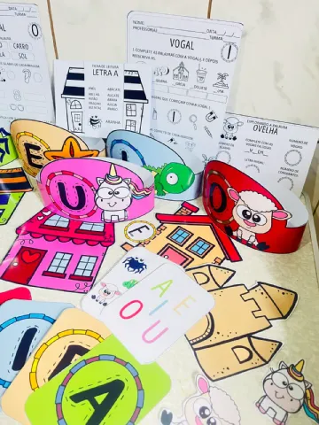 Casinha das Vogais – Material Pedagógico — amostra 1: O que vem no material