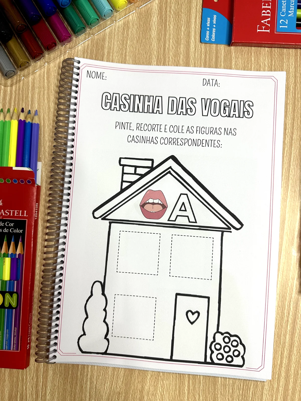 Casinha das Vogais — amostra 1: Apostila com 40 páginas de atividades para trabalhar as vogais, traçado, consciência…