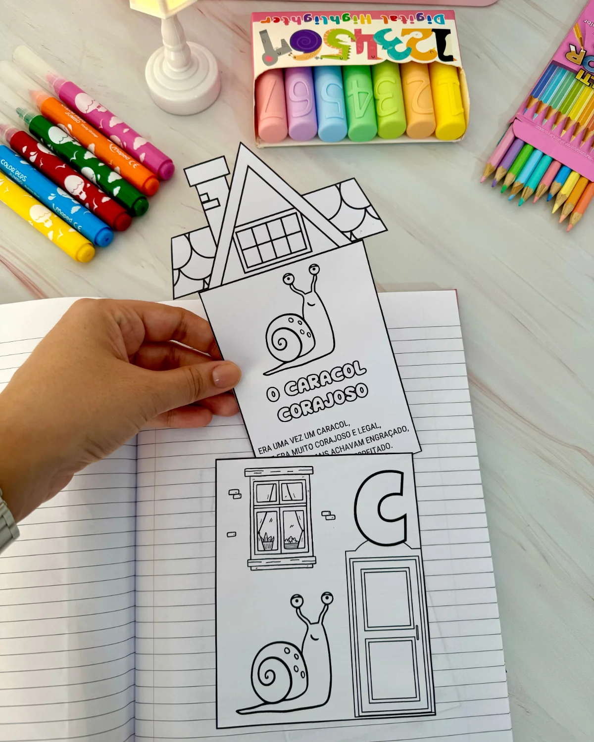 Casinha do Alfabeto Textos Rimados + 2 Bônus — amostra 5: Material com 26 atividades para colorir e casinhas interativas…