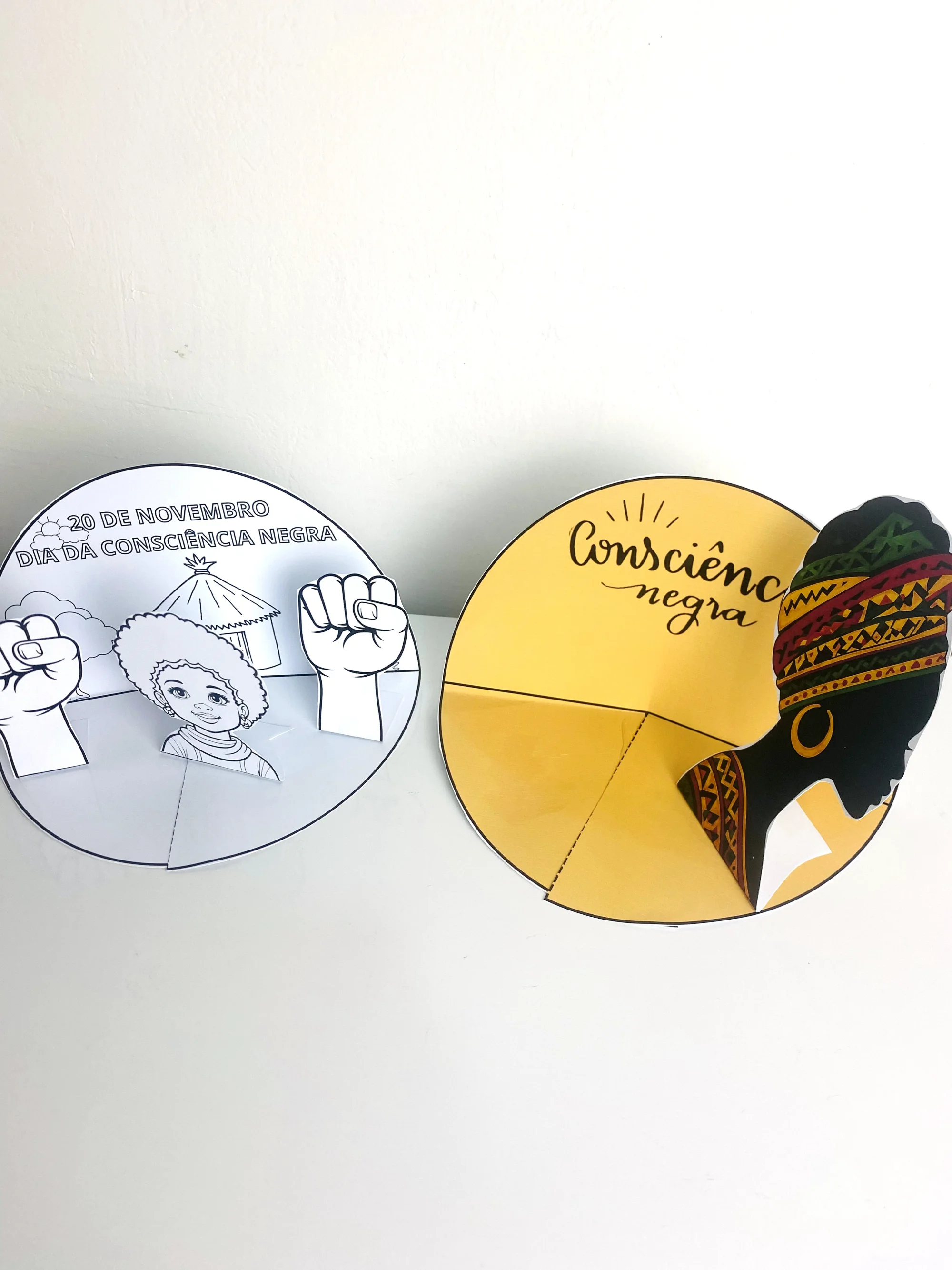 CENÁRIO 3D CONSCIÊNCIA NEGRA – INFANTIL E ANOS INICIAIS — amostra 2: Com o Cenário 3D Consciência Negra , você pode… CENÁRIO 3D CONSCIÊNCIA NEGRA – INFANTIL E ANOS INICIAIS — amostra 2: Com o Cenário 3D Consciência Negra , você pode…
