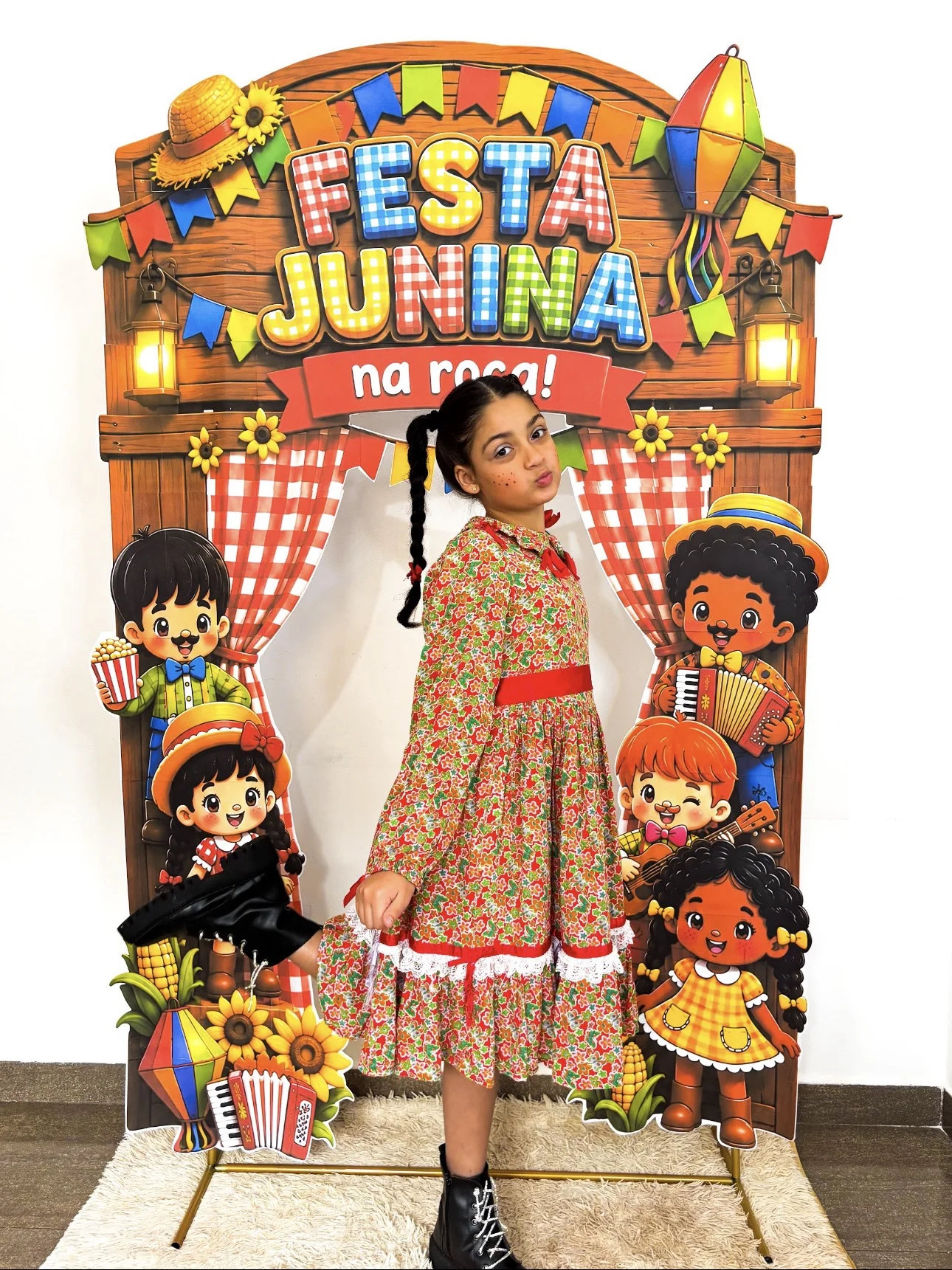 Cenário festa junina na roça — amostra 2: Olha esse cenário simplesmente PERFEITO pra transformar sua Festa Junina em um…