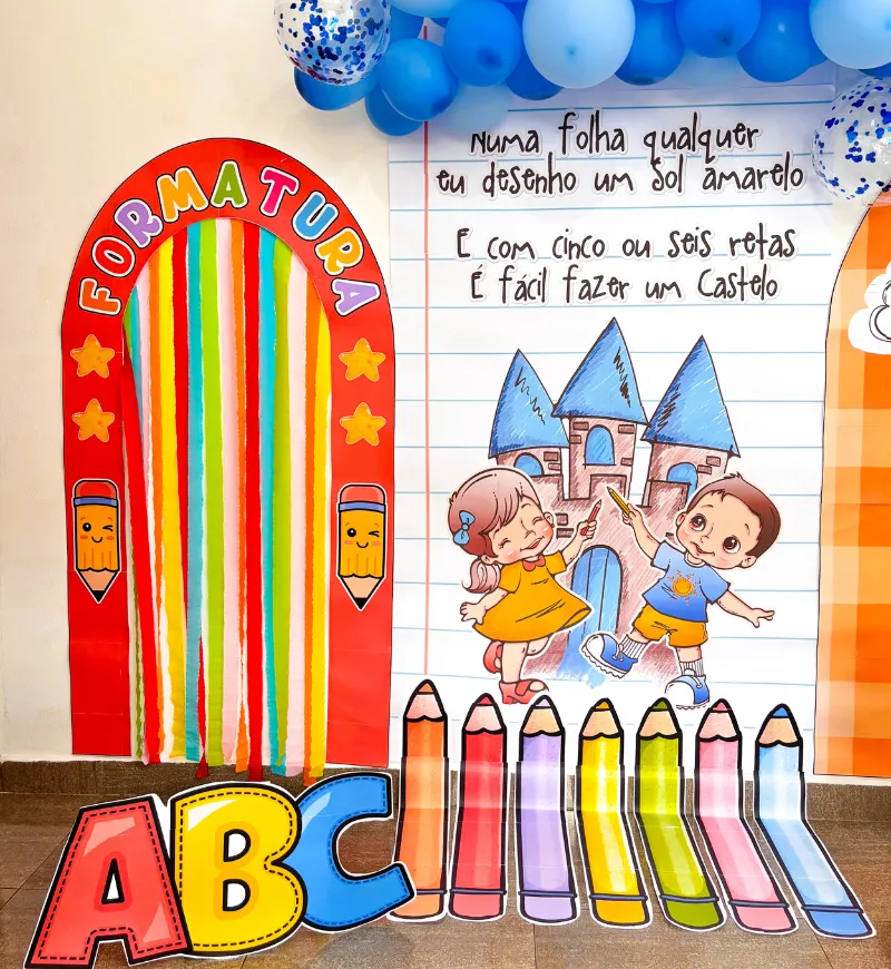 Cenário para Formatura Aquarela em PDF para Imprimir — amostra 3: Como usar na escola