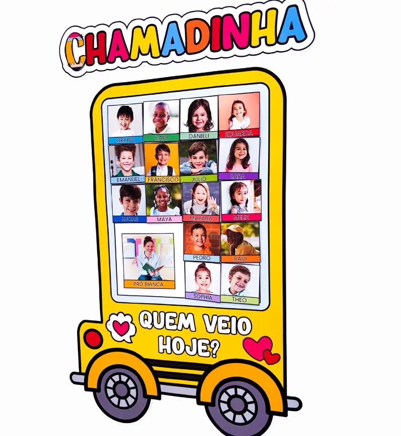 Chamadinha com Foto em Formato de Ônibus para Imprimir — amostra 5: Torne a chamada mais acolhedora com um ônibus em que…