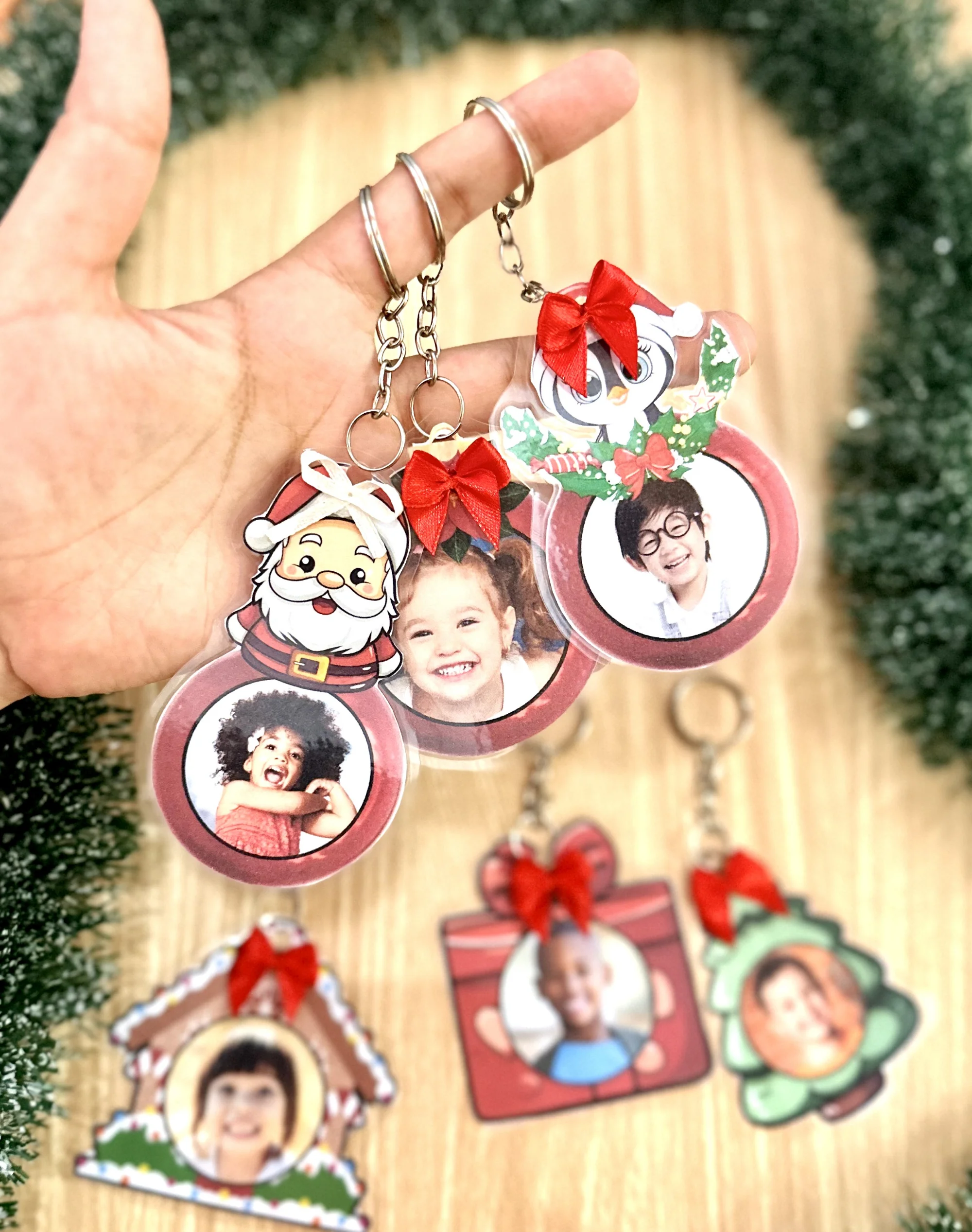 Chaveiros de Natal com Foto – 6 Modelos para Imprimir — amostra 5: Importante: Produto digital. Nenhum material físico será…