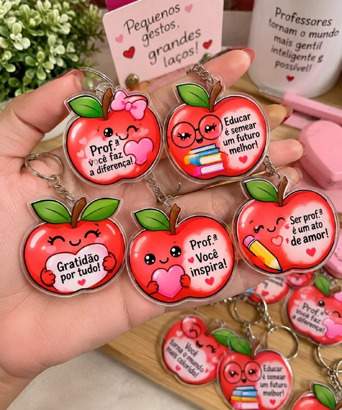 CHAVEIROS PERSONALIZADOS PARA PROFESSORES – UM MIMO CHEIO DE AMOR! — Datas comemorativas para Todas as séries: 🎁…