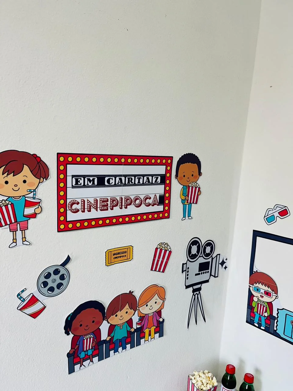 Cinepipoca - Kit Cinema na sala de aula: Dia das Crianças — amostra 3: Kit temático 'Cinepipoca' com ingressos numerados e…