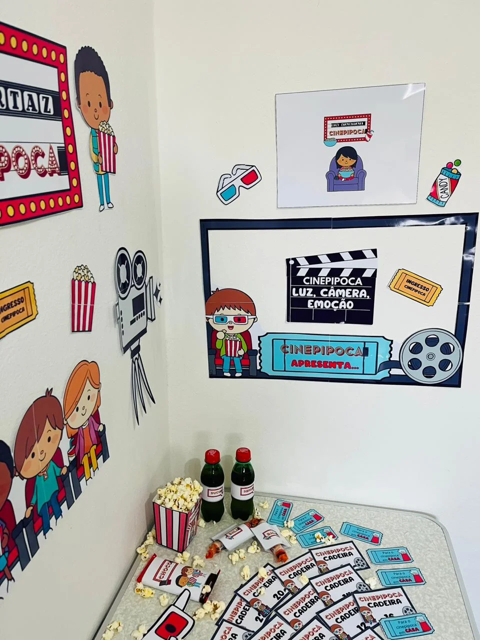 Cinepipoca - Kit Cinema na sala de aula: Dia das Crianças — amostra 7: Kit temático 'Cinepipoca' com ingressos numerados e…
