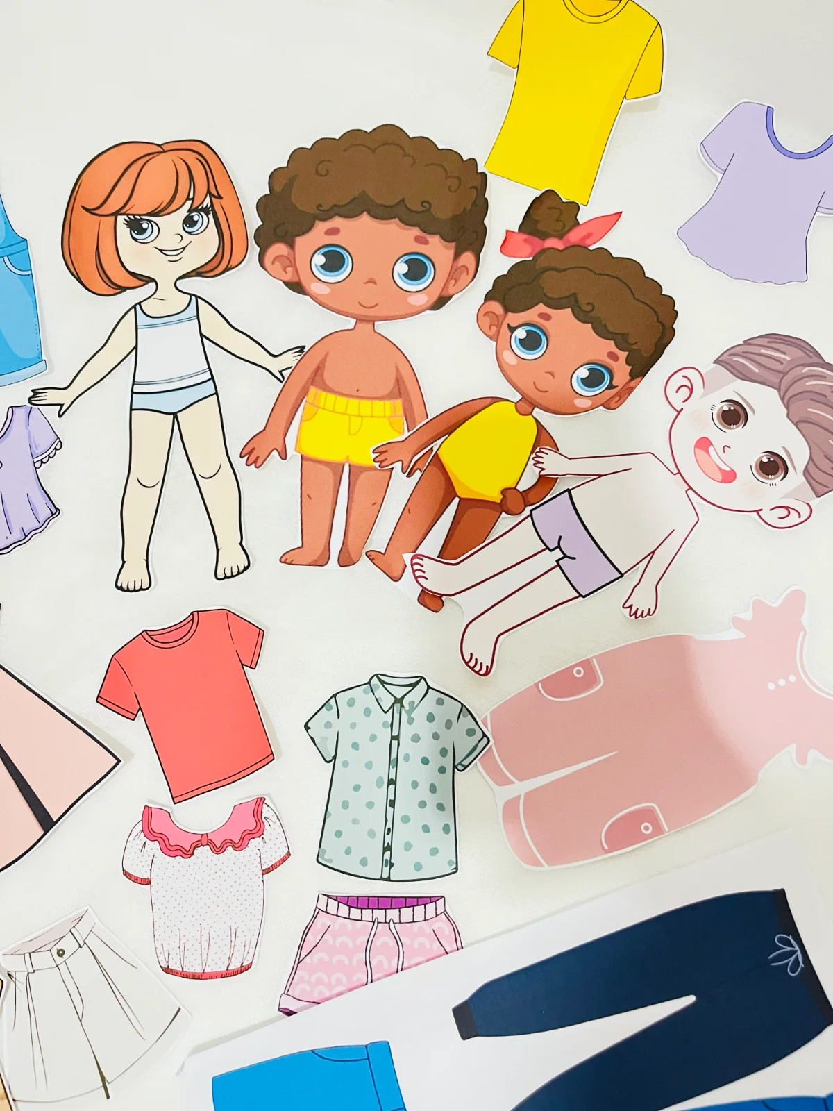 Com que roupa eu vou? — aprender a escolher também é aprender a — amostra 3: É aprender a cuidar de si, a se expressar e a… Com que roupa eu vou? — aprender a escolher também é aprender a — amostra 3: É aprender a cuidar de si, a se expressar e a…
