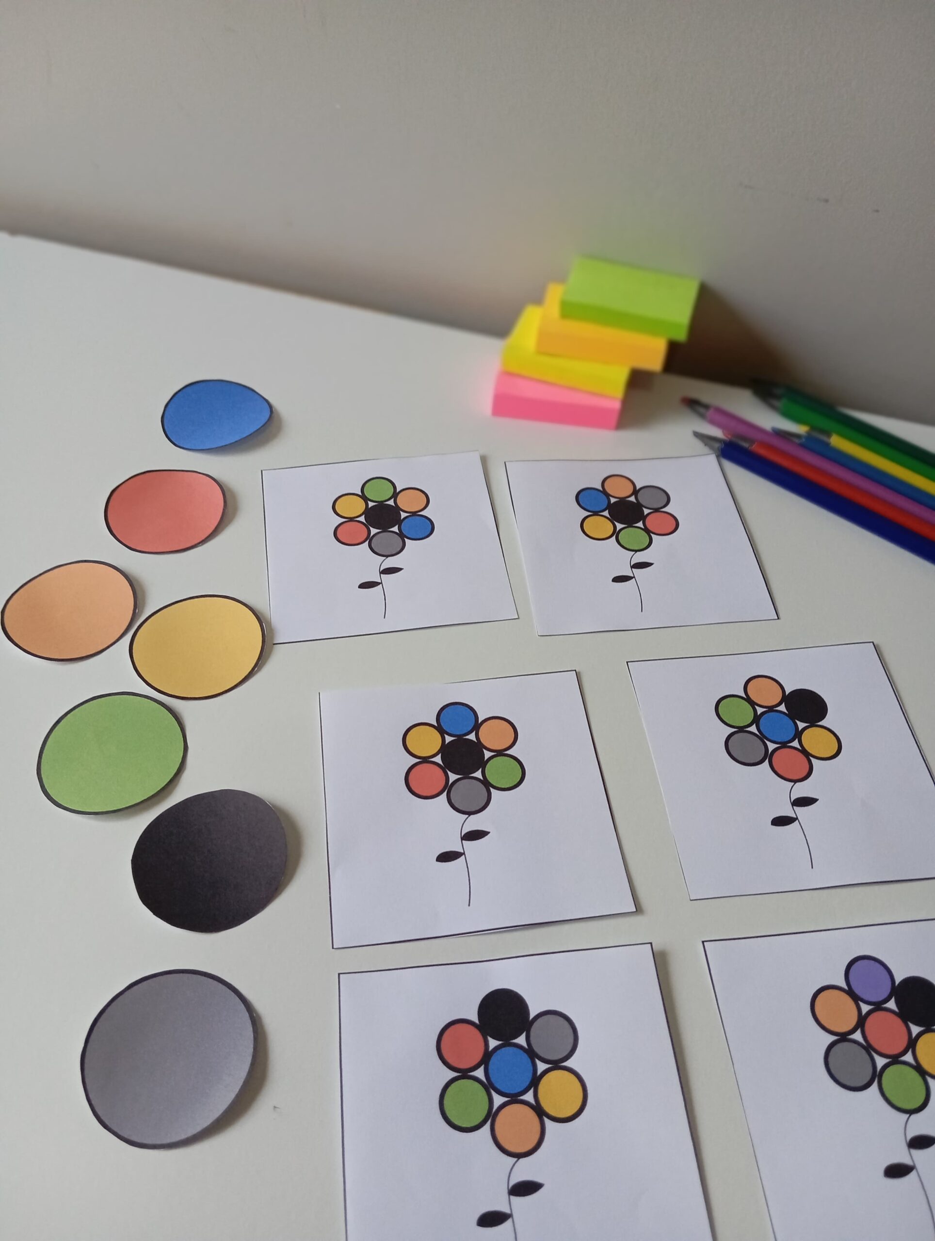 Complete a flor | Educação Infantil e Anos Iniciais — amostra 1: O que vem no material