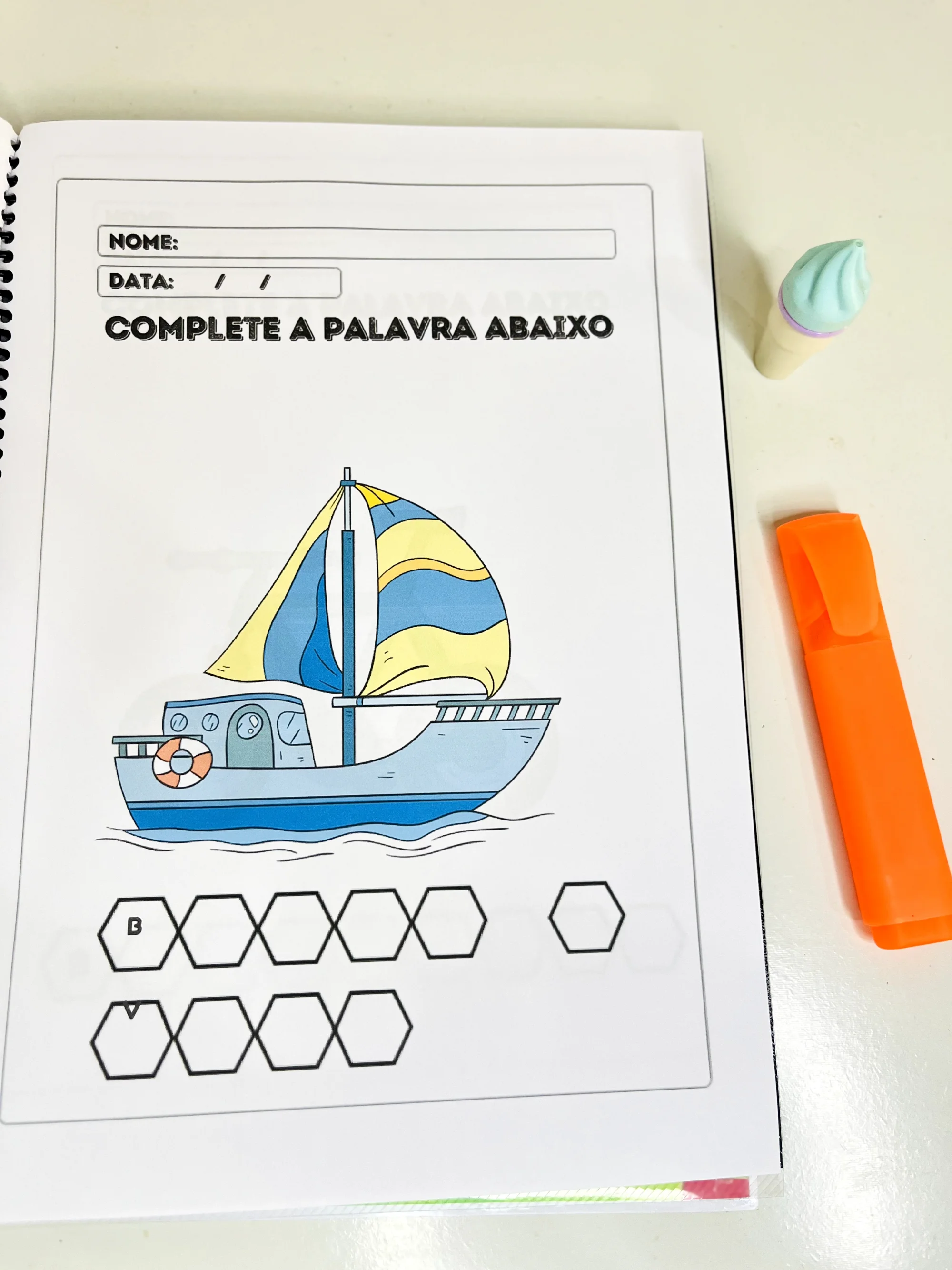 Complete a Palavra: Meios de Transportes — amostra 4: 31 páginas para completar palavras com tema meios de transportes