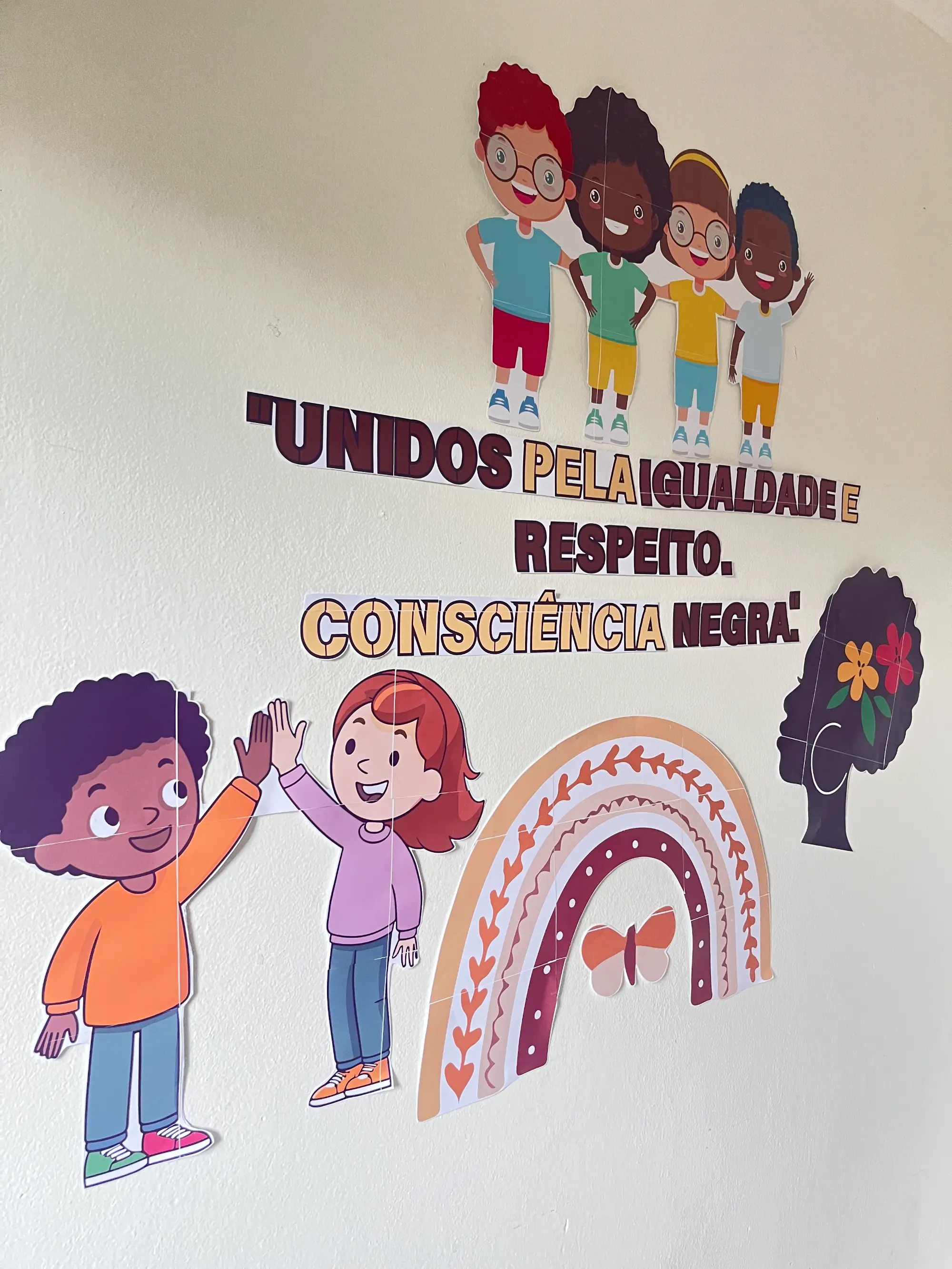 Consciência Negra: Painel para Sala de Aula — amostra 2: Painel decorativo com a mensagem “Unidos pela Igualdade e Respeito