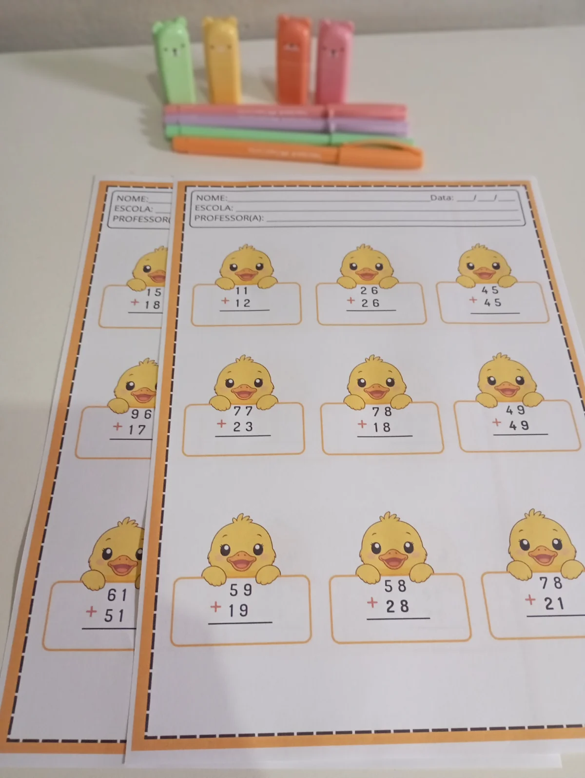 Continhas de Adição – 2º Ano do Ensino Fundamental — amostra 2: Material com 135 continhas de adição distribuídas em 15…