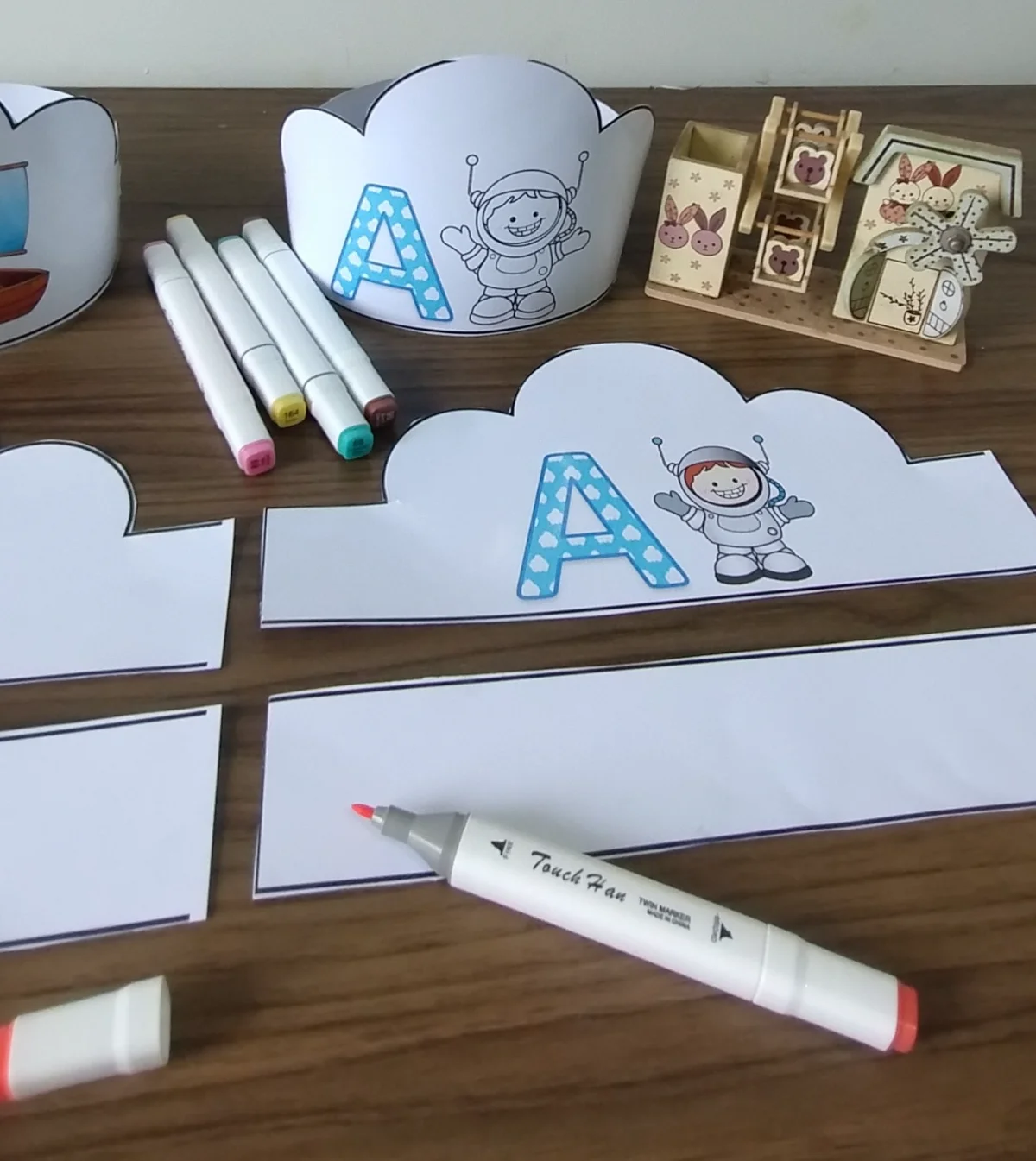 coroas do alfabeto - alfabetização ludica — amostra 3: Coroas do Alfabeto para imprimir