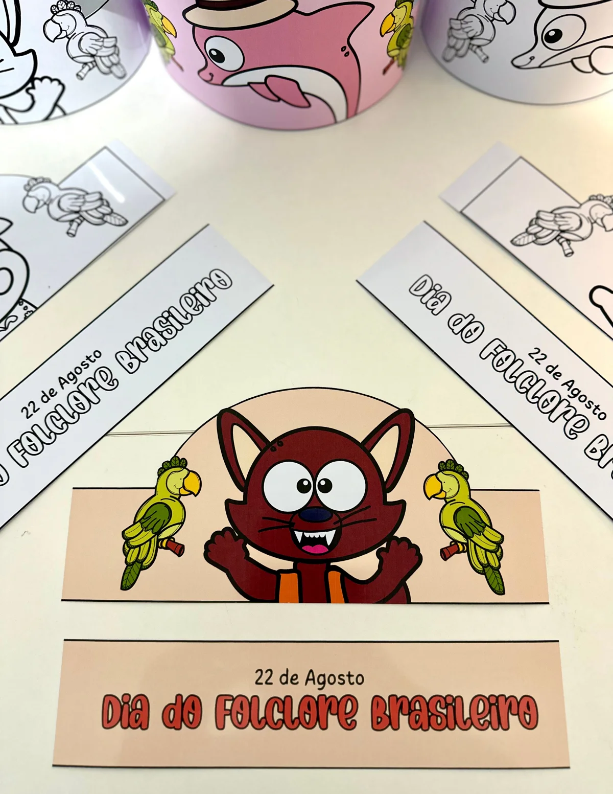Coroas – Lendas do Folclore – PDF para Imprimir — amostra 1: O que vem no material