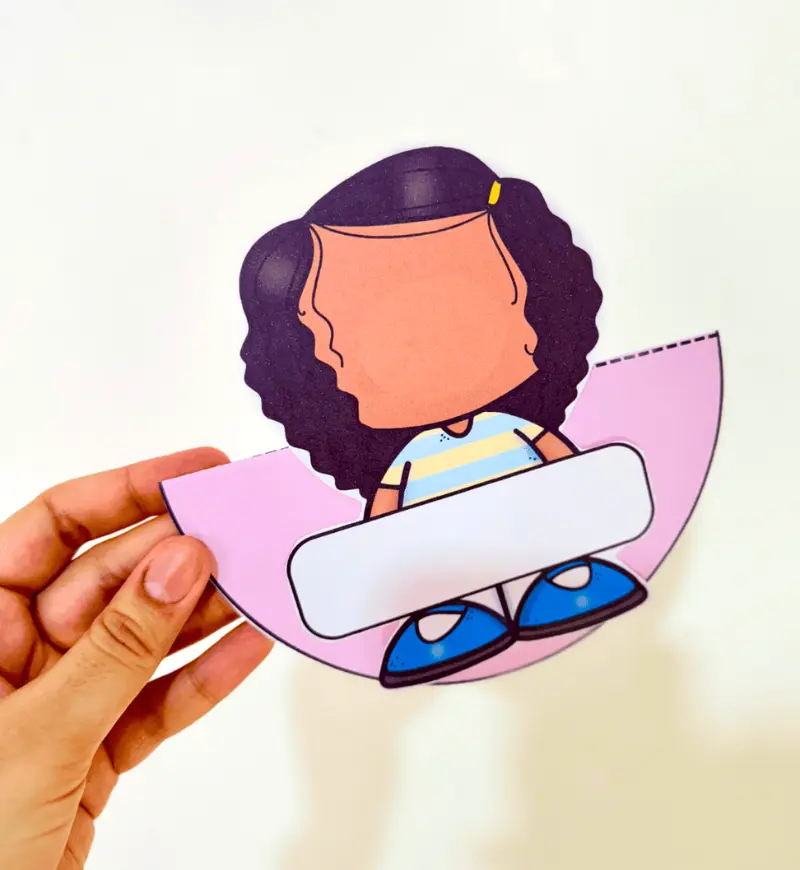 Crachá de mesa Dançante para Educação Infantil em PDF — amostra 1: Crachá de mesa para Educação Infantil