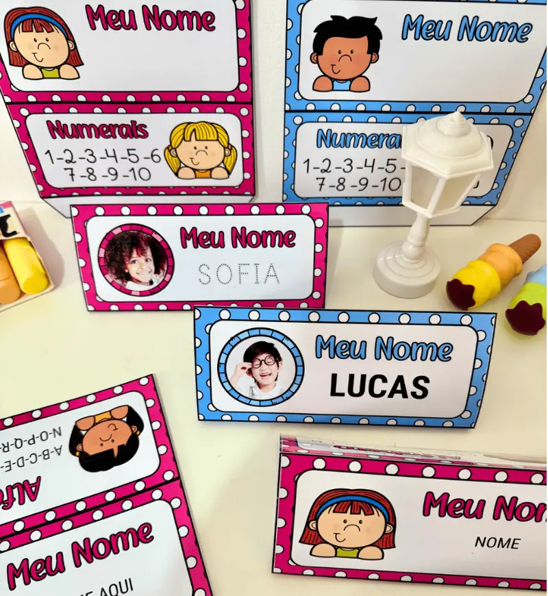 Crachá de mesa editável com nome, foto, alfabeto e numerais — amostra 4: Para quem é indicado