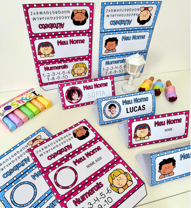 Crachá de mesa editável com nome, foto, alfabeto e numerais — amostra 5: Personalize a identificação das mesas com nome e…
