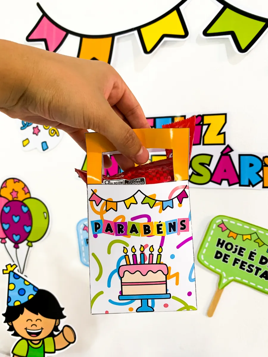 Decoração Aniversariante do Dia Escolar - Painel, Totens de Mesa e Lembrança — amostra 2: Transforme o dia do aluno em um…