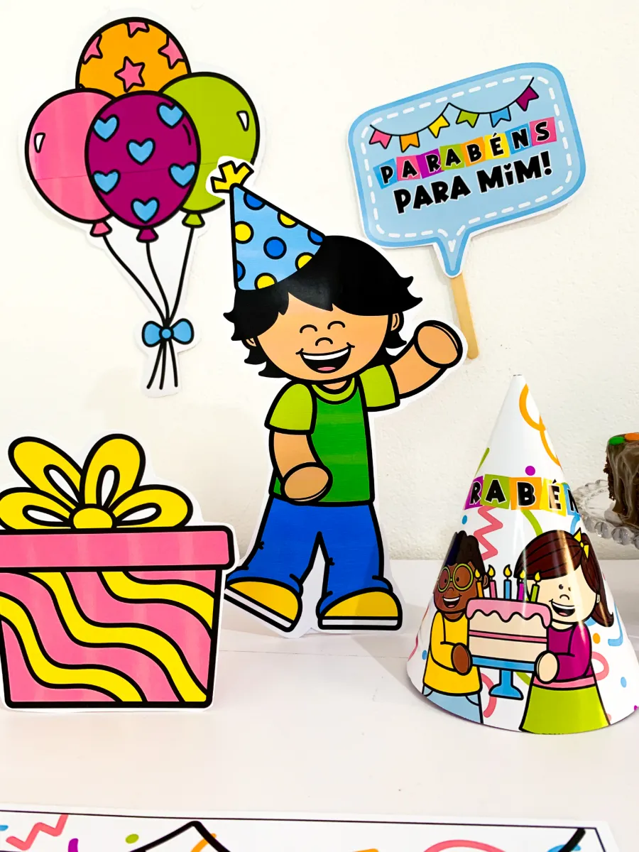 Decoração Aniversariante do Dia Escolar - Painel, Totens de Mesa e Lembrança — amostra 3: Transforme o dia do aluno em um…