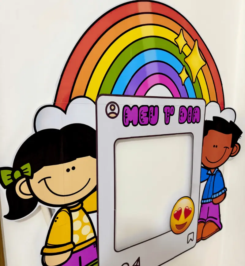 Decoração de bambolê Meu Primeiro Dia para fotos na escola — amostra 3: Como usar na sala de aula