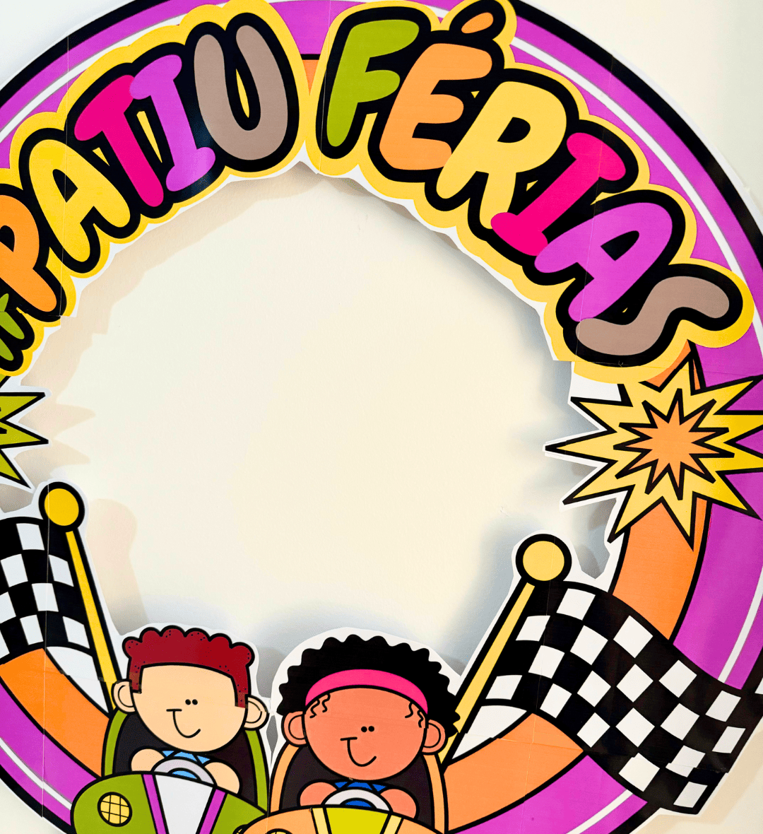 Decoração de Bambolê Partiu Férias em PDF para Imprimir — amostra 3: Como usar com a turma