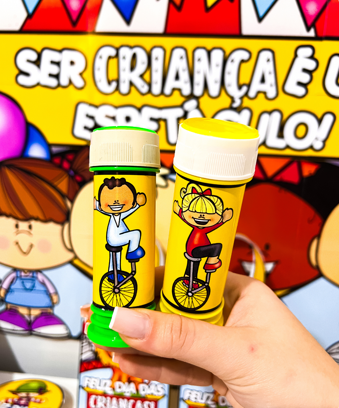 Decoração de Dia das Crianças para imprimir: tema circo — amostra 1: Uma comemoração com cenário e lembranças no tema circo