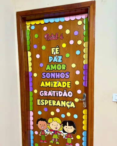 Decoração de Porta de Natal para Anos Iniciais do Ensino Fundamental — amostra 5: Decoração de Porta de Natal em PDF…