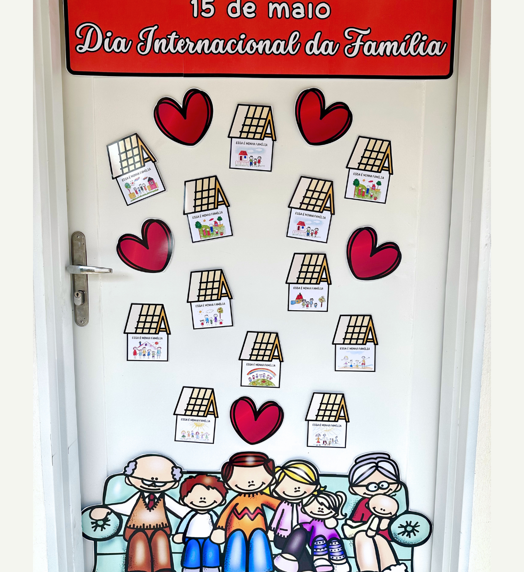 Decoração de Porta Dia da Família em PDF para Imprimir — amostra 6: Prepare a porta da sala para o Dia Internacional da…