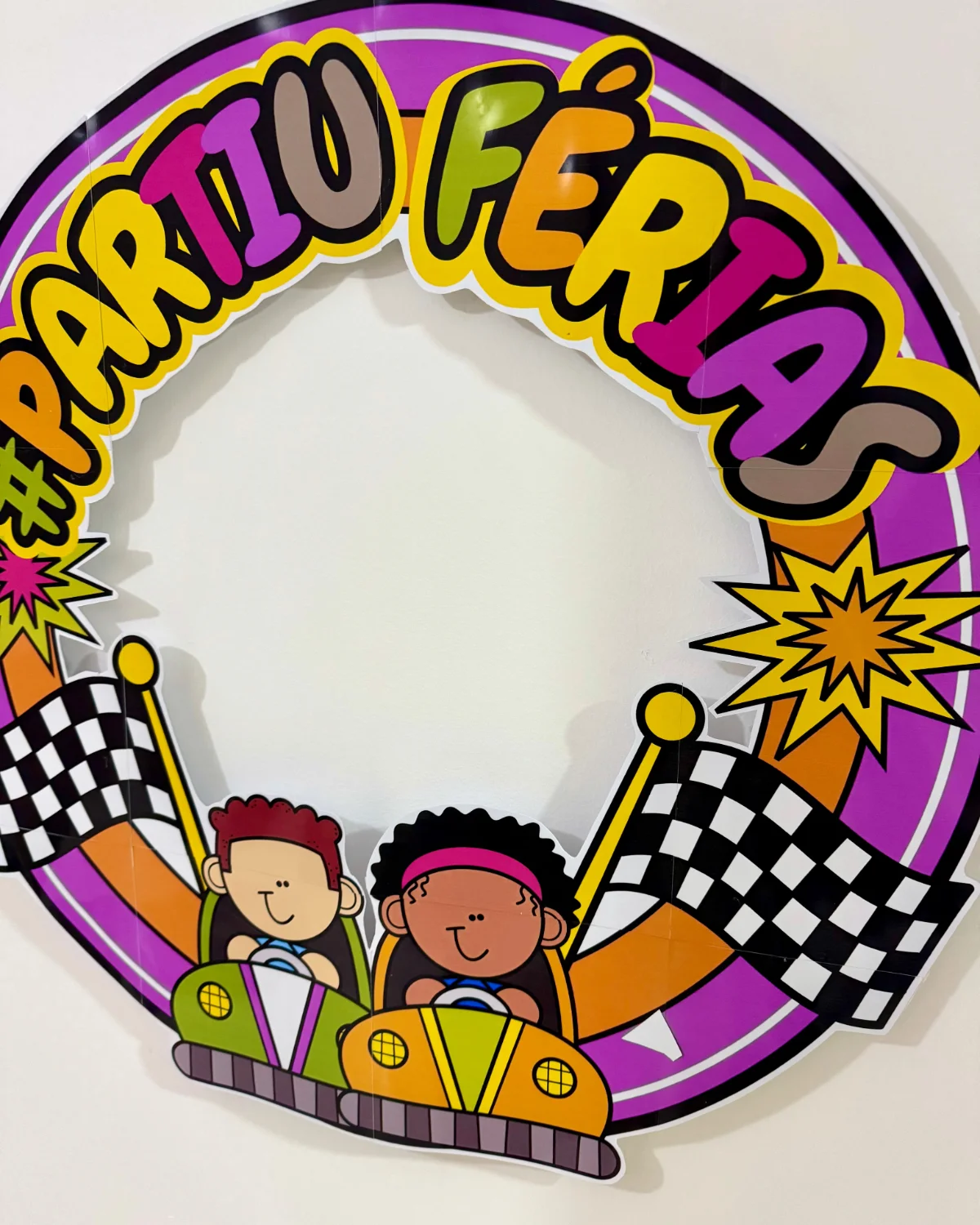 Decoração para Bambolê PartiuFérias – Cenário para Fotos e Recordações — amostra 3: Celebre a chegada das férias com uma…