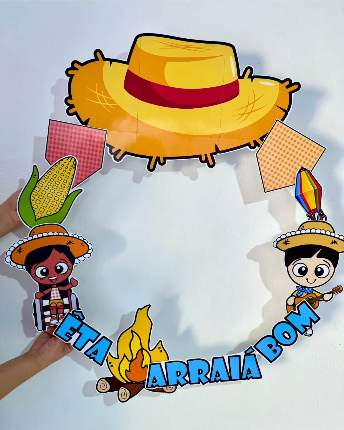 DECORAÇÃO PARA BAMBOLÊ — TEMA FESTA JUNINA — Alfabetização para Educação Infantil: A Decoração para Bambolê é um recurso…