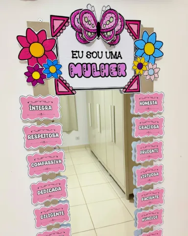 Decoração para espelho tema “Dia da Mulher”. — amostra 1: Formato e entrega